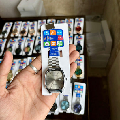 Vintage Classic (Analog Watch)