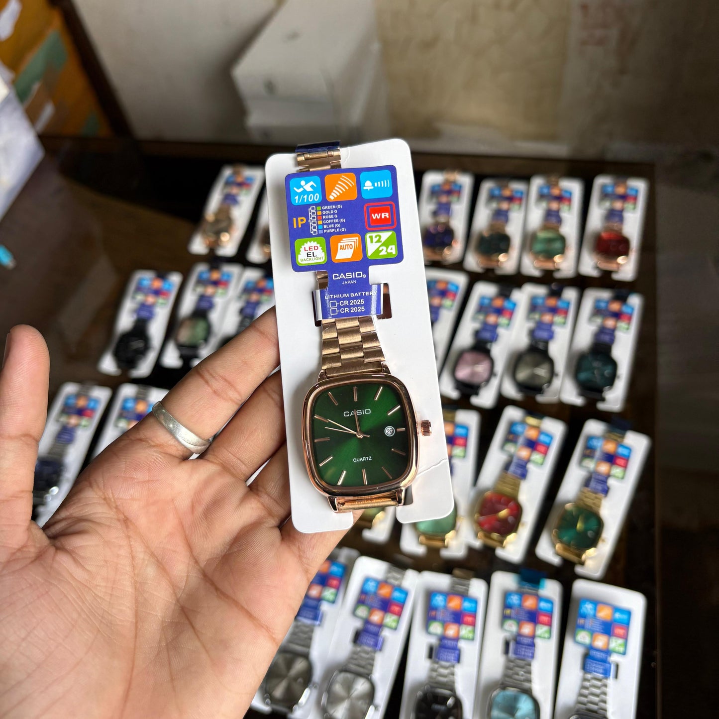Vintage Classic (Analog Watch)