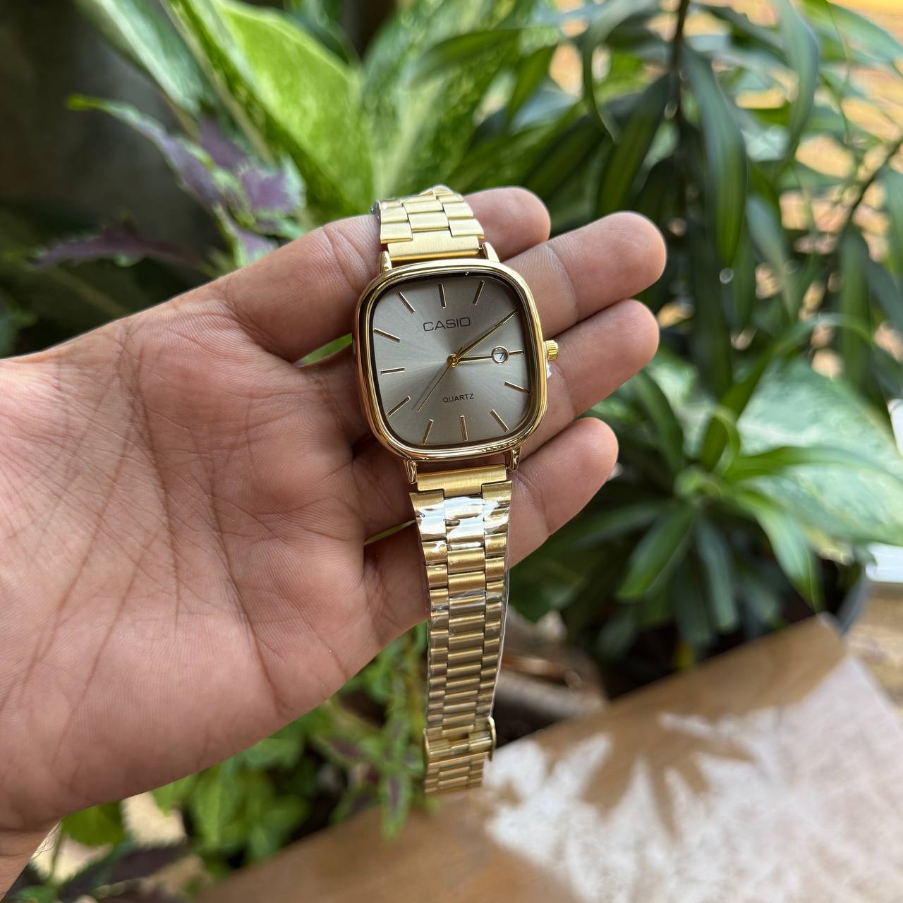Vintage Classic (Analog Watch)