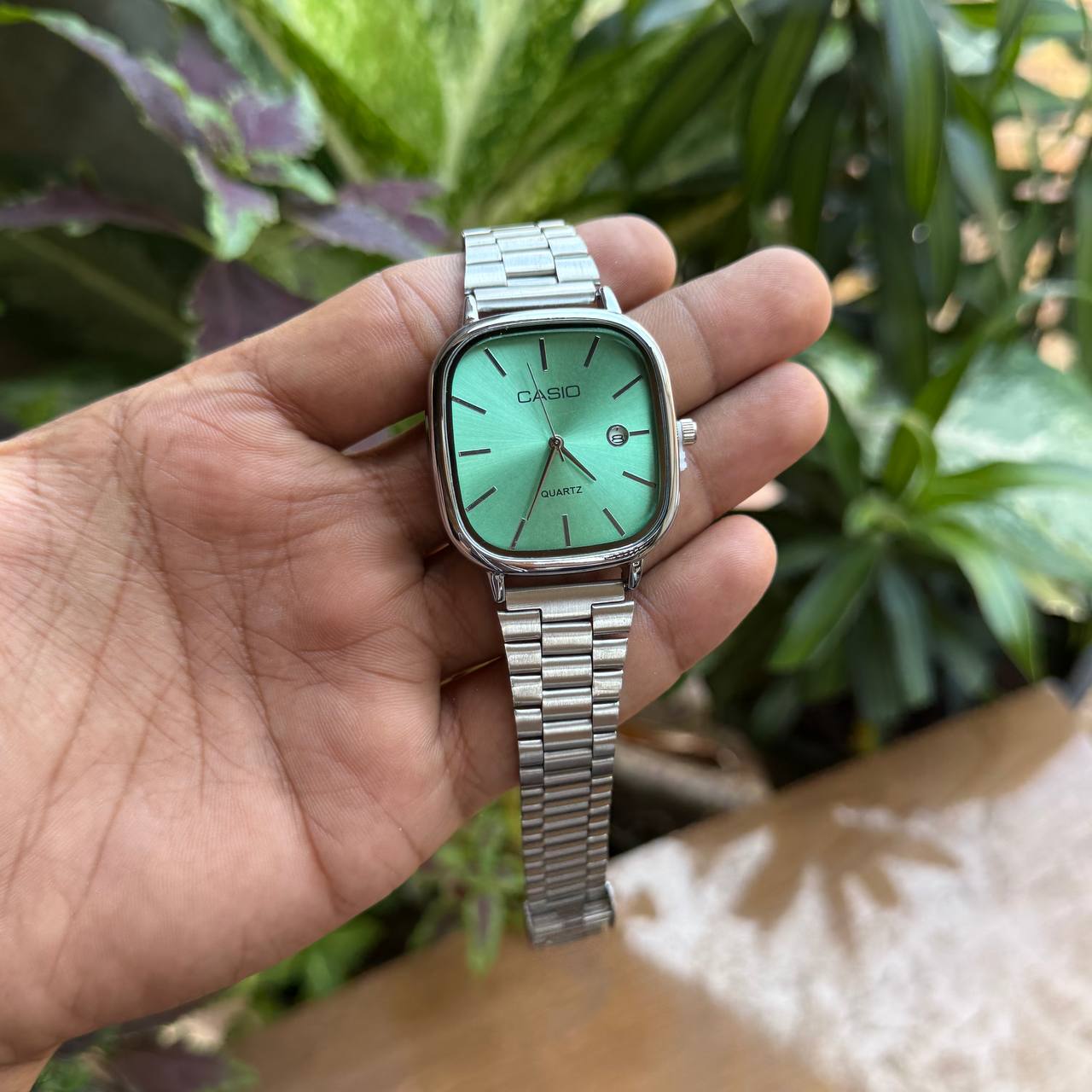 Vintage Classic (Analog Watch)