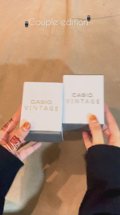 Vintage Classic (Analog Watch)